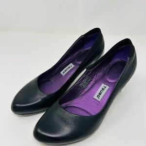 Tsubo Women's Black Genuine Leather Heels 7